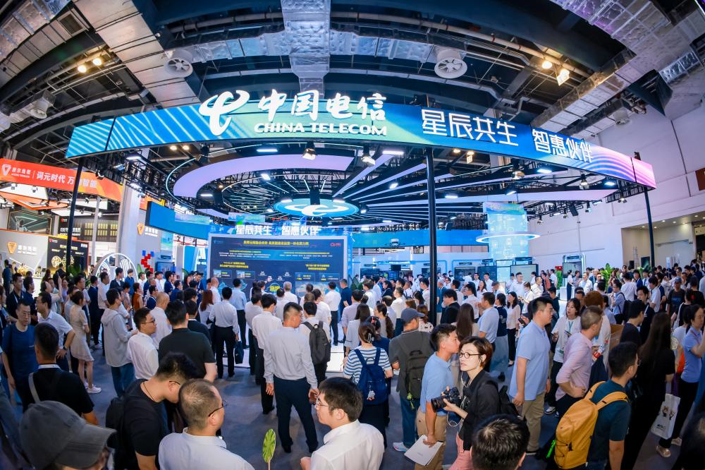 从“智能底座”到“万象应用”：WAIC 2026中国电信AI“硬核科技”亮相世博展览馆 - 产业链 - 光通信Pro
